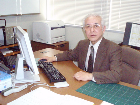 航空システム工学科　宮野 靖 教授