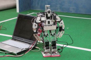 金沢工業大学　ロボティクス学科 ヒューマノイドロボット